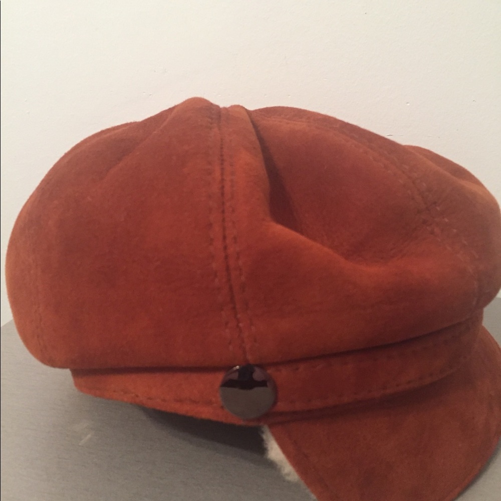 Shearling sheepskin newsboy hat